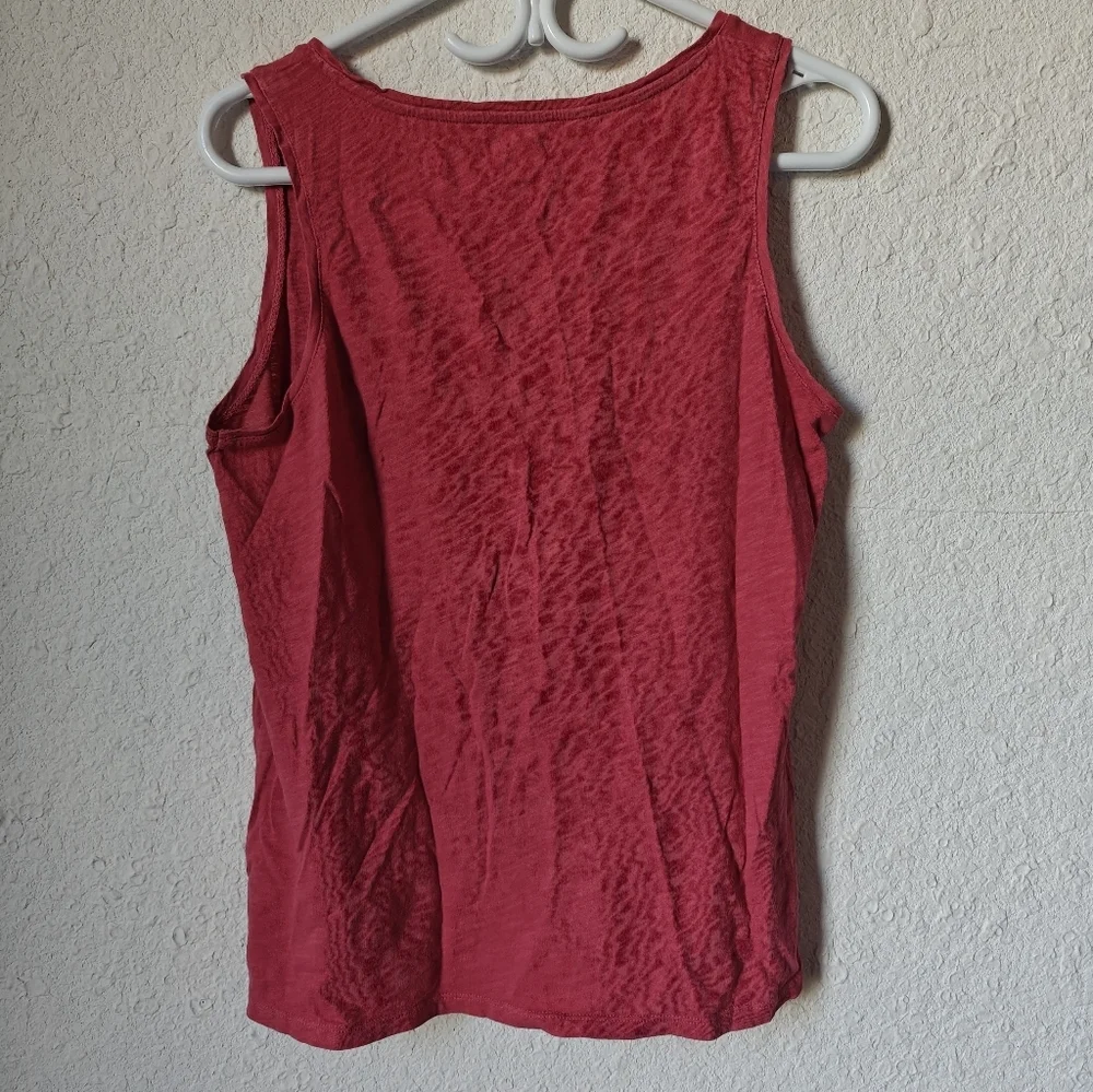 OLD NAVY TANK - Picture 3 of 3